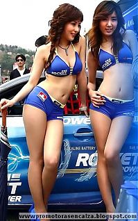 Motorsport models: f1 grid girls