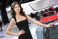 Motorsport models: Girls from North American International Auto Show 2012