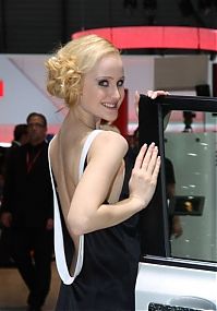 Motorsport models: Girls from 2010 International Geneva Motor Show