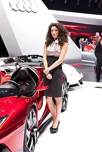 Motorsport models: Girls from 2010 International Geneva Motor Show