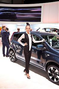 TopRq.com search results: Girls from 2010 International Geneva Motor Show