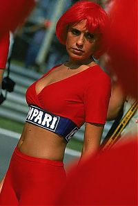 Motorsport models: f1 grid girls