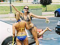 Motorsport models: car wash girls