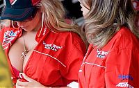 Motorsport models: f1 grid girls