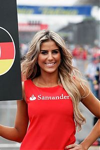 Motorsport models: f1 grid girls