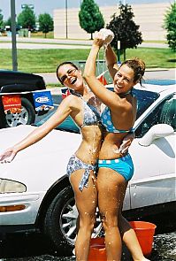 Motorsport models: car wash girls