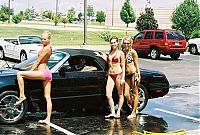 Motorsport models: car wash girls