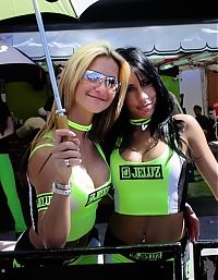 Motorsport models: f1 grid girls