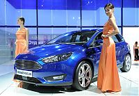 TopRq.com search results: girls of moscow international automobile show