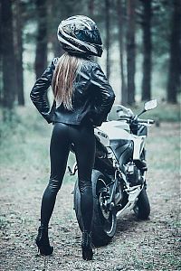 Motorsport models: motorbike girl