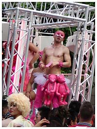 Pictures of the Day: 