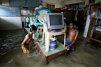 Pictures of the Day: 