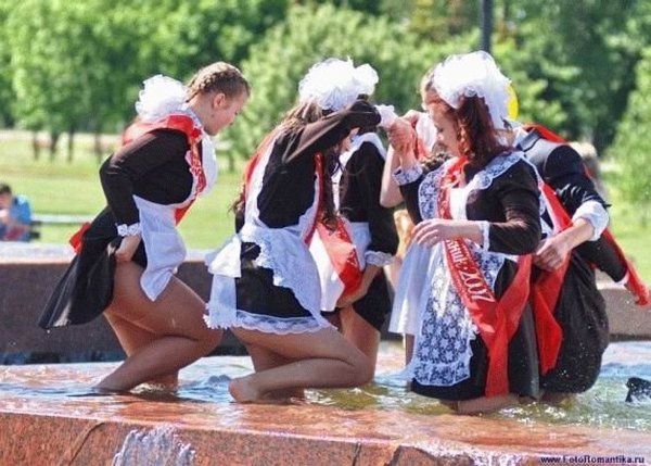 fountain girls