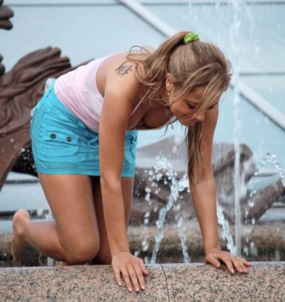 fountain girls