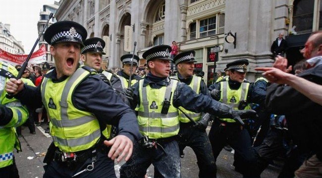 Riots at G20 summit, London, United Kingdom