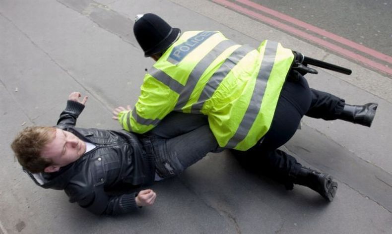 Riots at G20 summit, London, United Kingdom