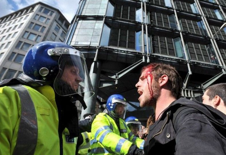 Riots at G20 summit, London, United Kingdom