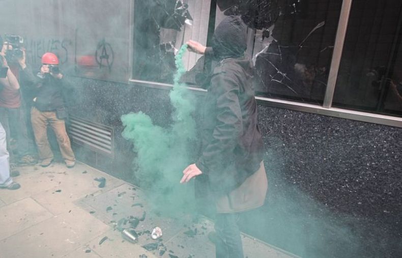 Riots at G20 summit, London, United Kingdom