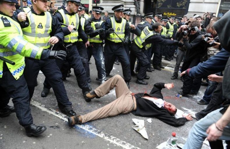 Riots at G20 summit, London, United Kingdom