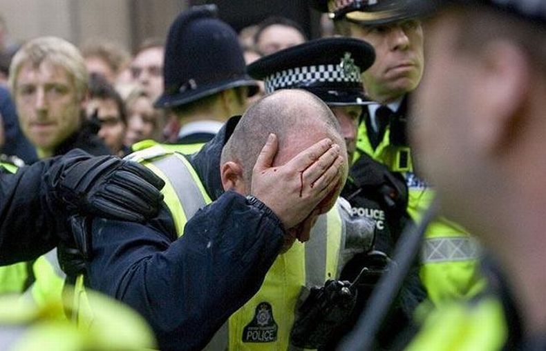 Riots at G20 summit, London, United Kingdom