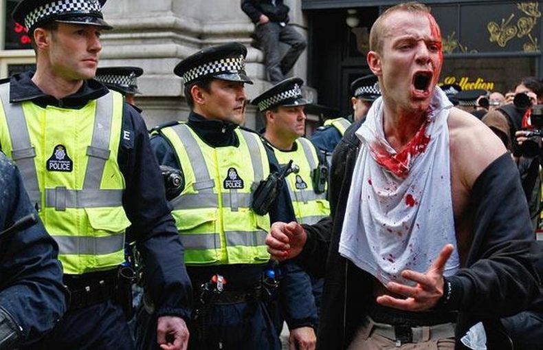 Riots at G20 summit, London, United Kingdom