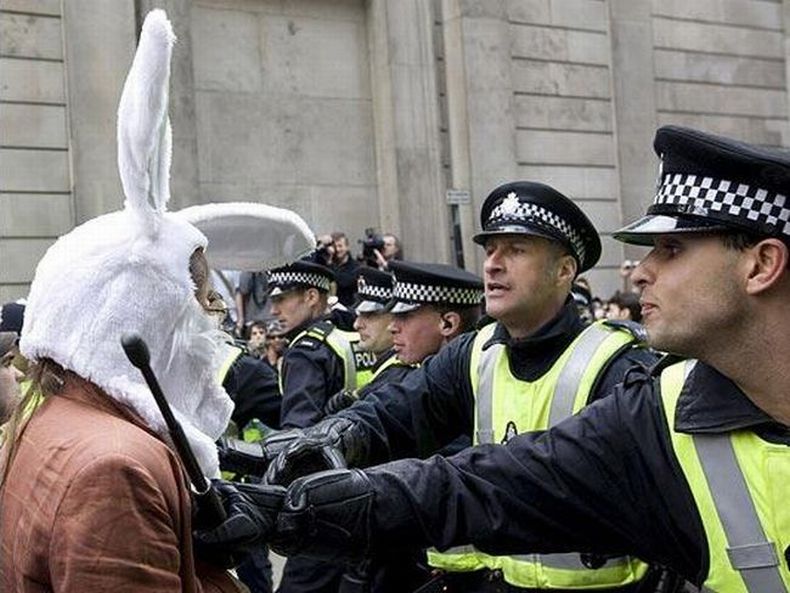 Riots at G20 summit, London, United Kingdom