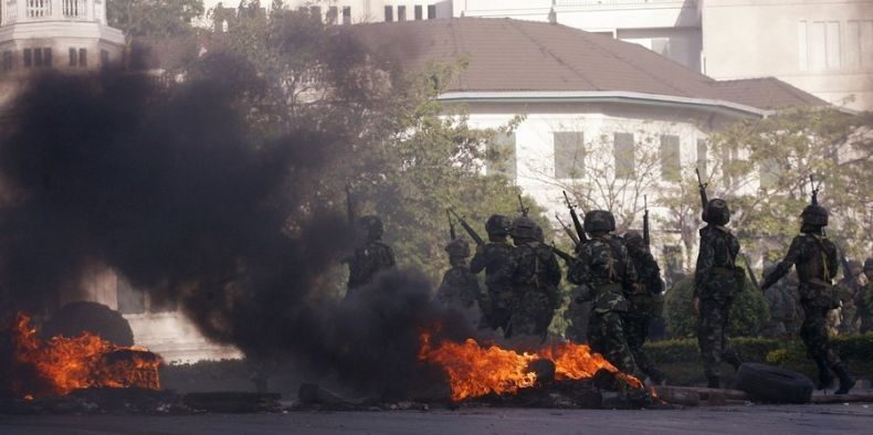 Thailand protesters, April 2009