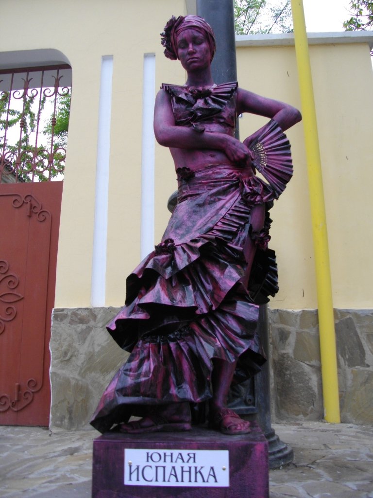 Living Sculptures Championship in Evpatoria