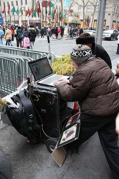 American homeless with WiFi