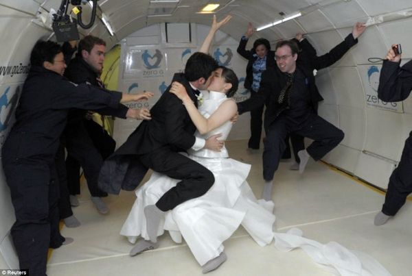 the first wedding in weightlessness