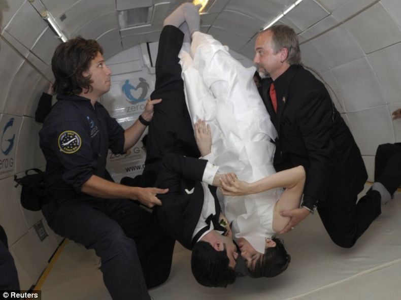 the first wedding in weightlessness