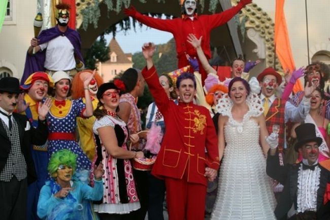 Photos from most unusual weddings
