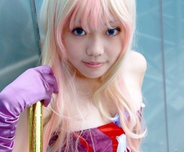 blonde japan girl