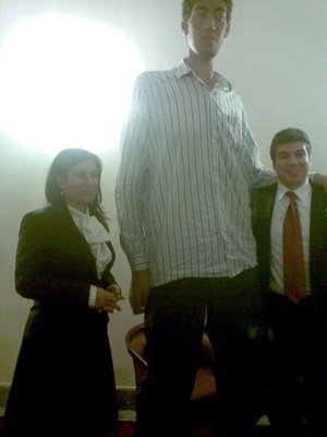 Sultan Kosen, Tallest man in the world, 2 meters 47 centimeters, Turkey