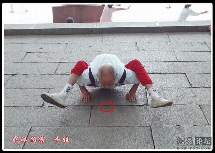 Flexible old man, 91 years, China