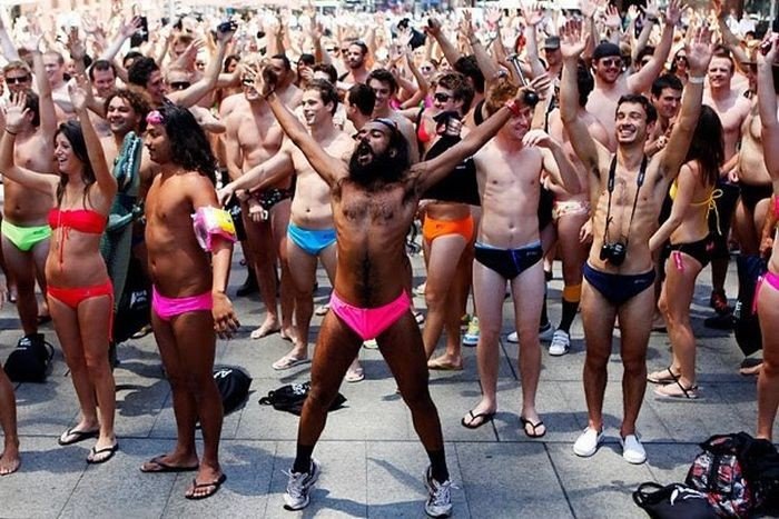 Swimsuits parade, Sydney, Australia