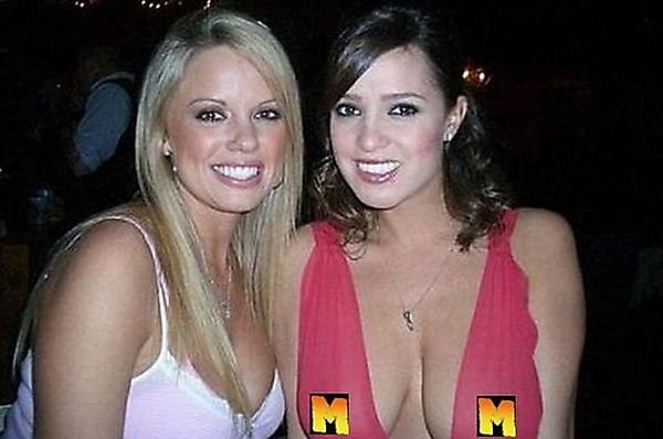 breasts cleavage girl