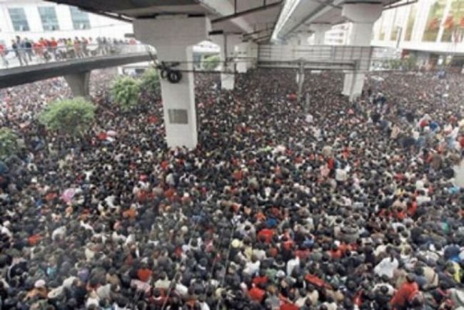 Millions of people are returning home for the weekend, China