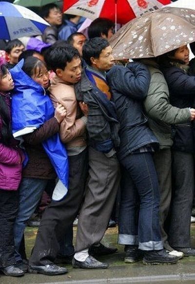 Millions of people are returning home for the weekend, China