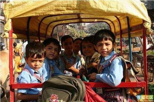 School transport for children, India