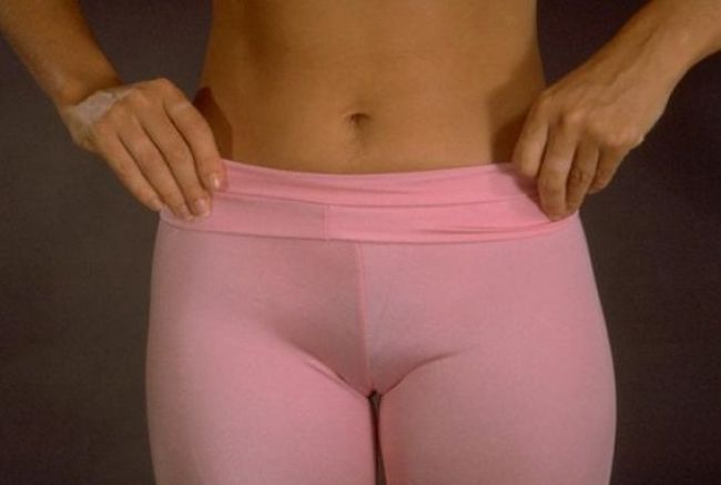 girl with camel's toe