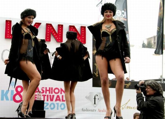 2010 Lingerie Ski and Fashion Festival girls, Lebanon