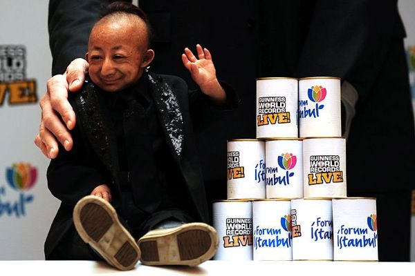 He Pingping, world's shortest man died