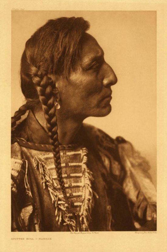 Native American people photography by Edward Sheriff Curtis