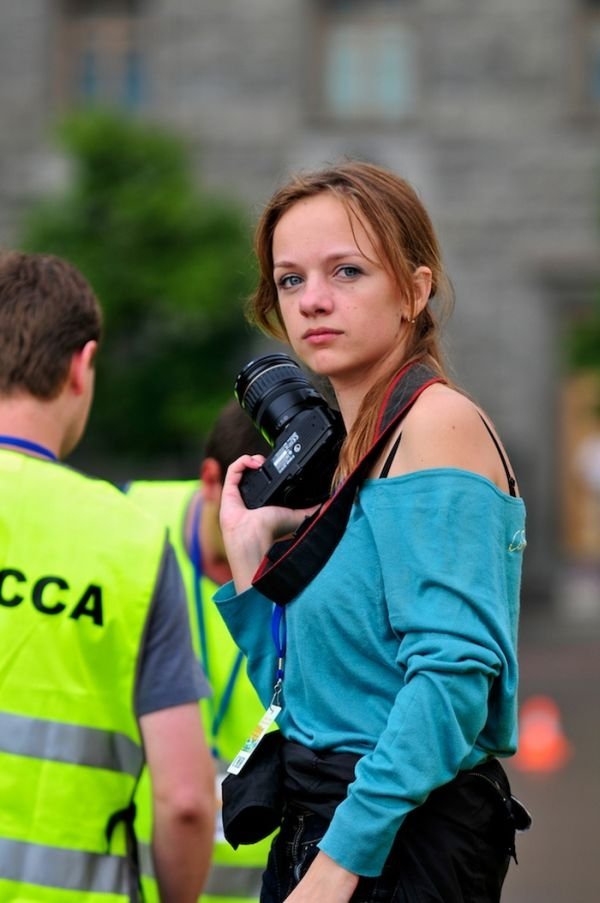 girl with a camera