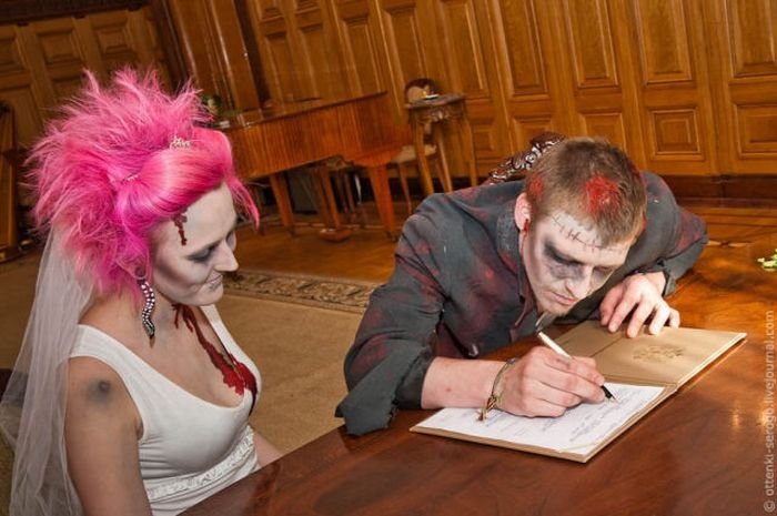 Zombie wedding, Russia