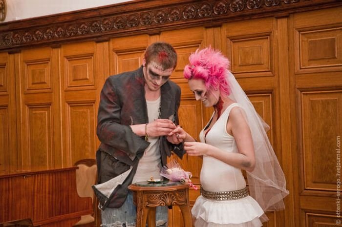 Zombie wedding, Russia