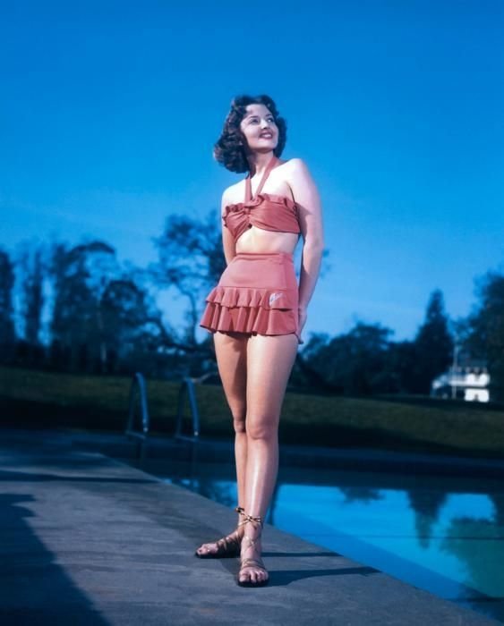 History: Retro swimsuit