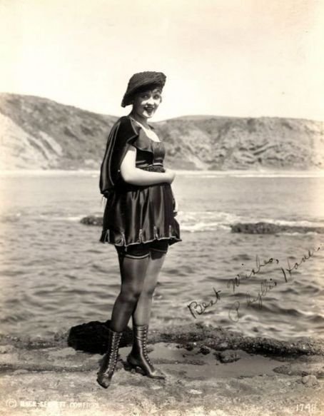 History: Retro swimsuit