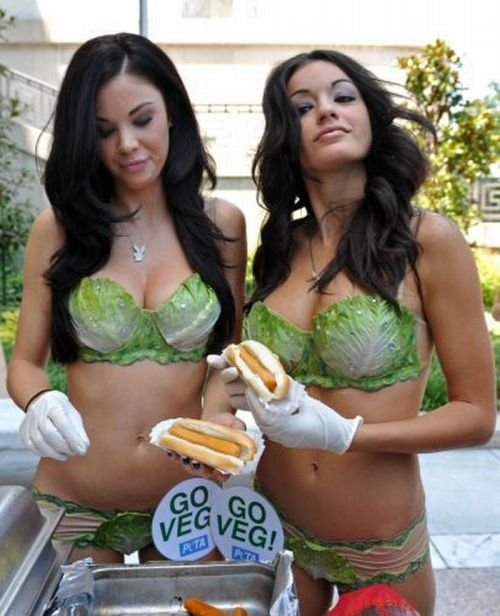 girl eating hot dog